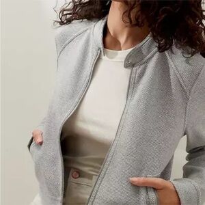 Banana Republic Women’s Knit Moto Jacket Zippered With Pockets Gray Silver Small
